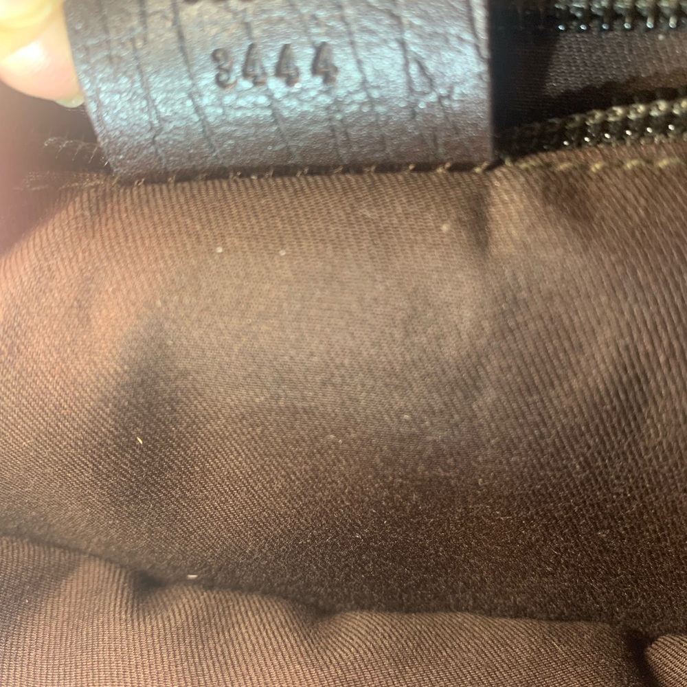 Gucci  GG Canvas Messenger bag with COA - Picture 14 of 16